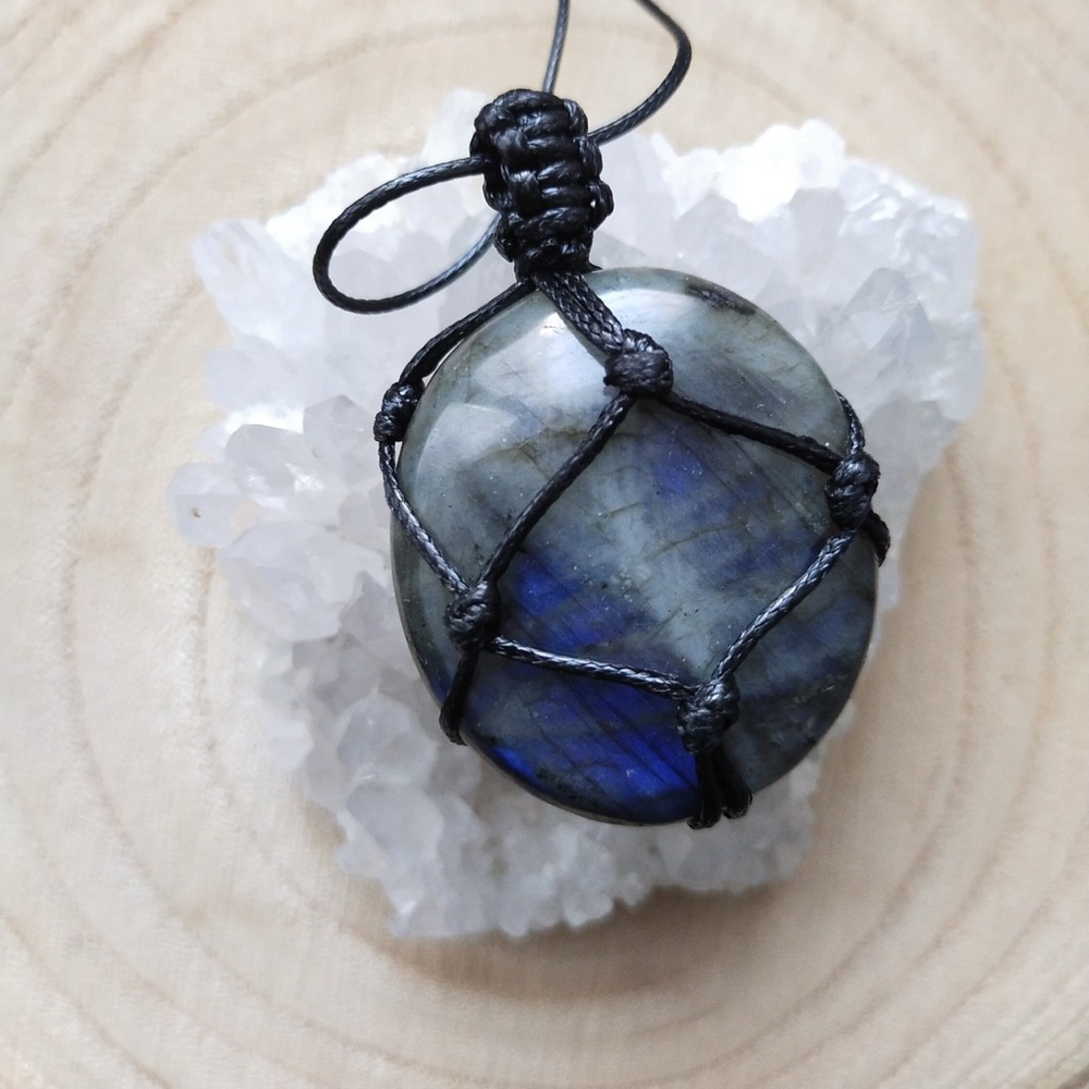 Labradorite Pendant Necklace - Stone of transition